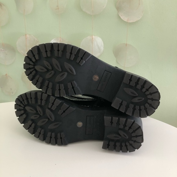 Steve Madden Patent Leather Chunky Platform Combat Moto Boots - Picture 7 of 12